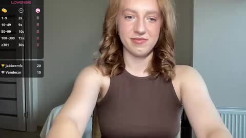 Snapshot of hot_lliinns chatting on October 25, 2025, 12:13 pm Lina online show from October 25, 2025, 12:13 pm