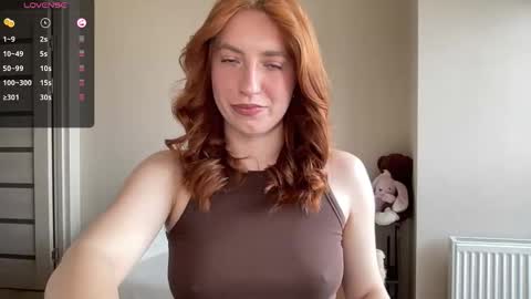 Lina online show from April 30, 2026, 8:20 am