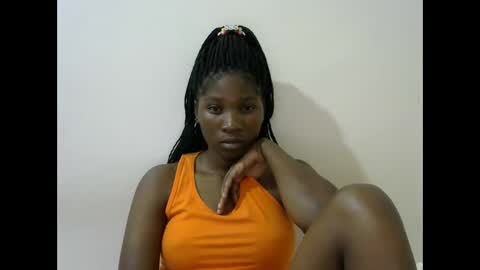 LONNAH online show from February 18, 2025, 7:09 pm