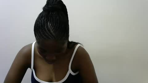 LONNAH online show from March 9, 2025, 4:44 pm