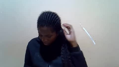 LONNAH online show from September 9, 2025, 8:41 pm