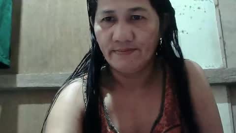 hotmama online show from February 12, 2025, 4:33 am