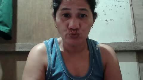 hotmama online show from February 15, 2025, 9:49 am