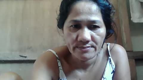 hotmama online show from March 12, 2025, 5:02 am