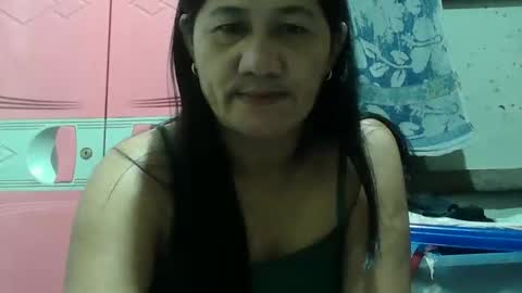 Snapshot of hot_mama09 chatting on October 3, 2025, 9:01 pm hotmama online show from October 3, 2025, 9:01 pm