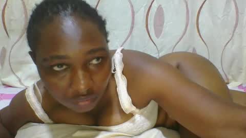 Snapshot of hot_masha chatting on February 18, 2025, 10:38 am hot_masha online show from February 18, 2025, 10:38 am