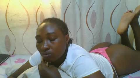 Snapshot of hot_masha chatting on February 19, 2025, 5:05 am hot_masha online show from February 19, 2025, 5:05 am