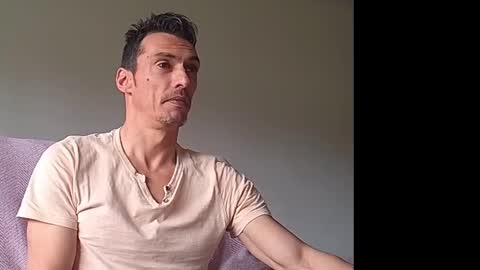 Snapshot of hot_milk_82 chatting on March 1, 2025, 2:23 pm Oscar online show from March 1, 2025, 2:23 pm