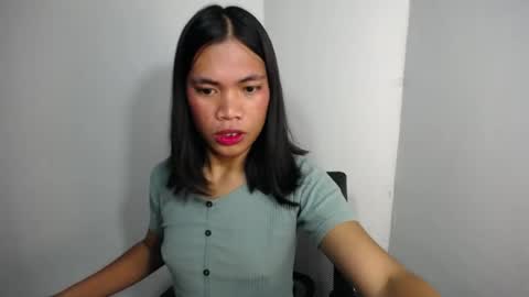 Snapshot of hot_pauline chatting on June 27, 2026, 11:54 pm hot_pauline online show from June 27, 2026, 11:54 pm