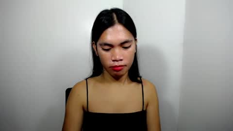 Snapshot of hot_pauline chatting on July 9, 2026, 2:54 pm hot_pauline online show from July 9, 2026, 2:54 pm