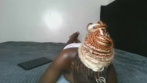 Snapshot of hot_petite1 chatting on March 25, 2026, 5:52 pm Hot petite online show from March 25, 2026, 5:52 pm