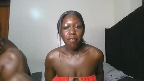 Snapshot of hot_petite1 chatting on April 6, 2026, 3:46 pm Hot petite online show from April 6, 2026, 3:46 pm