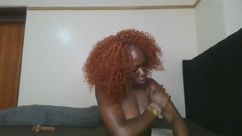 Snapshot of hot_petite1 chatting on April 13, 2026, 6:35 pm Hot petite online show from April 13, 2026, 6:35 pm