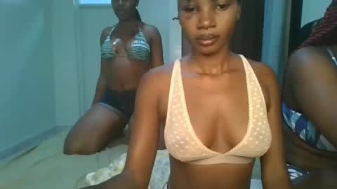 Snapshot of hot_petite1 chatting on April 28, 2026, 8:58 pm Hot petite online show from April 28, 2026, 8:58 pm