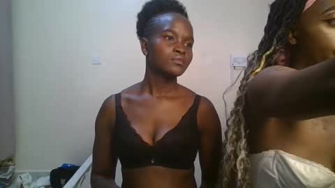 Snapshot of hot_petite1 chatting on May 23, 2026, 8:46 pm Hot petite online show from May 23, 2026, 8:46 pm