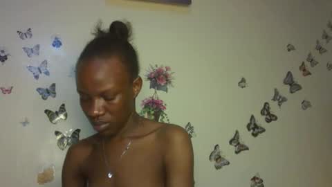 Snapshot of hot_petite100 chatting on November 29, 2025, 7:39 pm hot petite100 online show from November 29, 2025, 7:39 pm