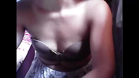 Snapshot of hot_quin11 chatting on April 7, 2026, 2:12 am hot_quin11 online show from April 7, 2026, 2:12 am