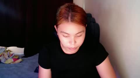 Selena online show from October 13, 2025, 6:57 am