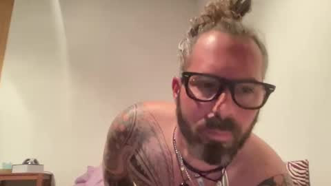 letmedoo2 online show from February 16, 2025, 5:15 pm