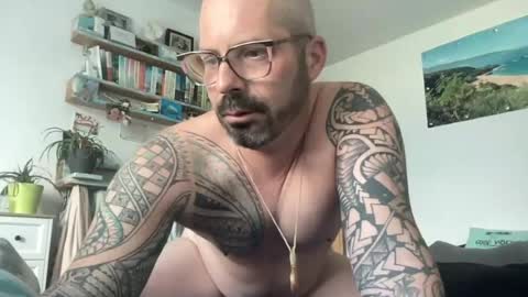 letmedoo2 online show from July 17, 2026, 5:58 am