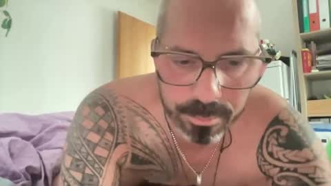 letmedoo2 online show from July 19, 2026, 9:24 am