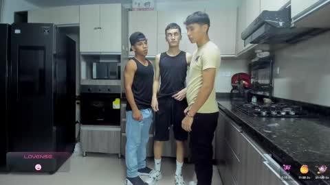 Snapshot of hot_sexmature chatting on October 4, 2025, 11:03 pm Vanesa Oliver and Andrew online show from October 4, 2025, 11:03 pm