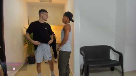 Snapshot of hot_sexmature chatting on October 12, 2025, 11:04 pm Vanesa Oliver and Andrew online show from October 12, 2025, 11:04 pm