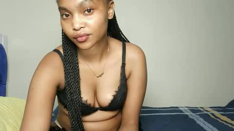 Snapshot of hot_sexy_babe chatting on May 19, 2026, 1:11 am Bellah online show from May 19, 2026, 1:11 am