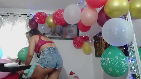 hot sexy bunny online show from December 3, 2024, 7:11 pm