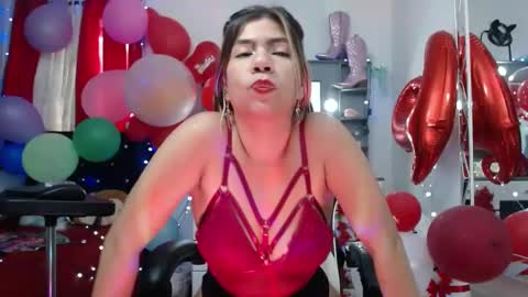hot sexy bunny online show from February 12, 2025, 3:49 pm
