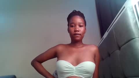 hot sexyy ladyy online show from March 3, 2025, 4:46 pm