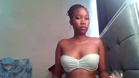 hot sexyy ladyy online show from March 10, 2025, 1:54 pm