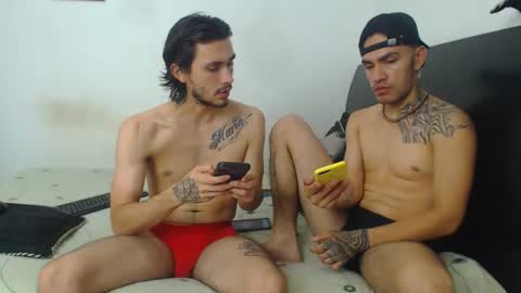 Snapshot of hot_sharks__ chatting on December 12, 2024, 8:25 am Hot Sharks online show from December 12, 2024, 8:25 am