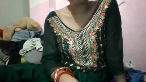 Snapshot of hot_sona chatting on May 12, 2026, 8:55 am sona online show from May 12, 2026, 8:55 am