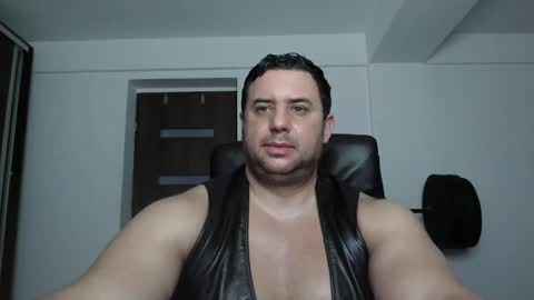 Snapshot of hot_stefano1 chatting on November 12, 2025, 2:28 pm Stefano.. online show from November 12, 2025, 2:28 pm