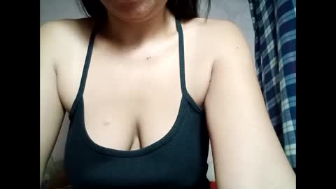 hot_warrios247 online show from February 8, 2025, 11:24 pm