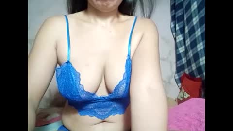 hot_warrios247 online show from February 11, 2025, 8:26 am