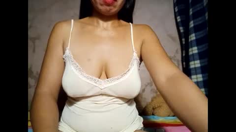 hot_warrios247 online show from February 25, 2025, 8:25 am