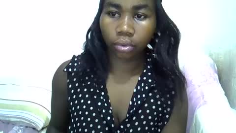 hotagrace online show from November 20, 2025, 11:54 am