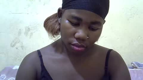 hotagrace online show from March 16, 2026, 5:17 pm