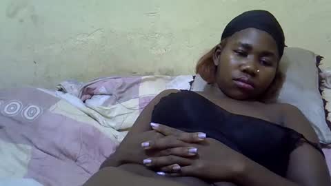 hotagrace online show from March 17, 2026, 5:22 am