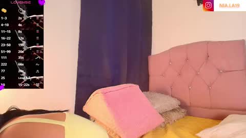 Snapshot of hotalana_ chatting on October 3, 2025, 12:18 am Alana online show from October 3, 2025, 12:18 am