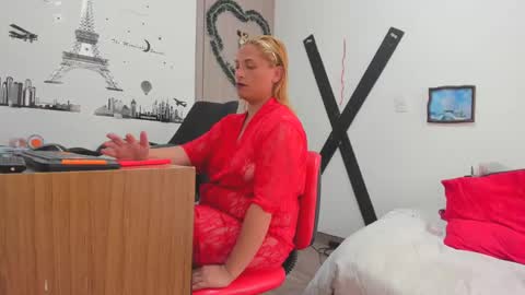 hotandfierylatinos online show from December 26, 2024, 6:12 pm