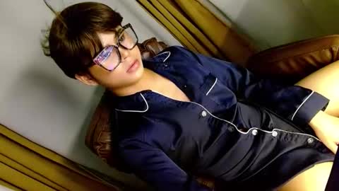 Snapshot of hotasian_ chatting on April 19, 2026, 7:38 pm hotasian_ online show from April 19, 2026, 7:38 pm