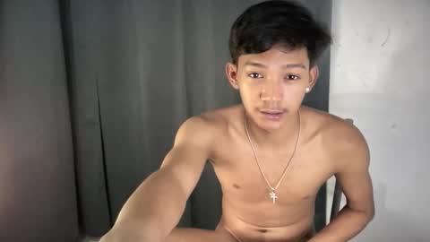 hotasian_jerome online show from March 11, 2026, 7:03 am
