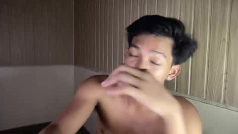 hotasian_jerome online show from April 26, 2026, 5:54 pm