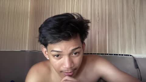 hotasian_jerome online show from May 7, 2026, 3:34 am