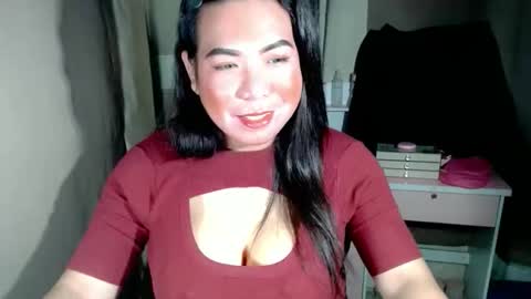 Snapshot of hotasian_mama chatting on March 13, 2026, 1:18 pm Grace online show from March 13, 2026, 1:18 pm