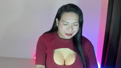 Snapshot of hotasian_mama chatting on March 17, 2026, 1:10 am Grace online show from March 17, 2026, 1:10 am