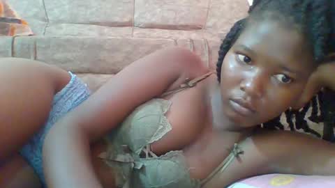 love online show from March 3, 2025, 9:33 am